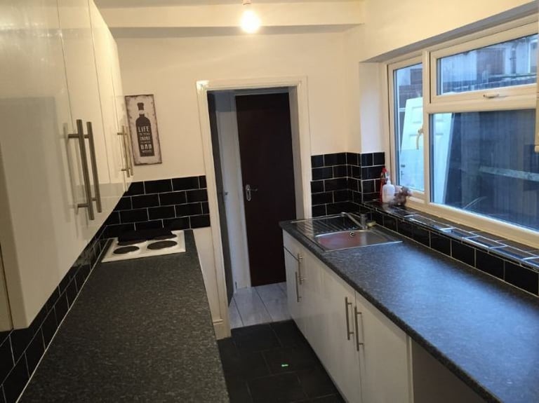 New In! Selly Park Double Room Bills Included!
