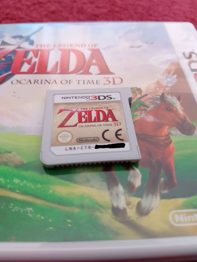 Nintendo 3DS Games Bundle  - Zelda – A Link Between Worlds & Zelda – Ocarina of Time 3D