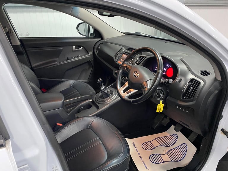 2013 Kia Sportage 1.7 CRDi EcoDynamics 3 2WD Euro 5 (s/s) 5dr ESTATE Diesel Manual