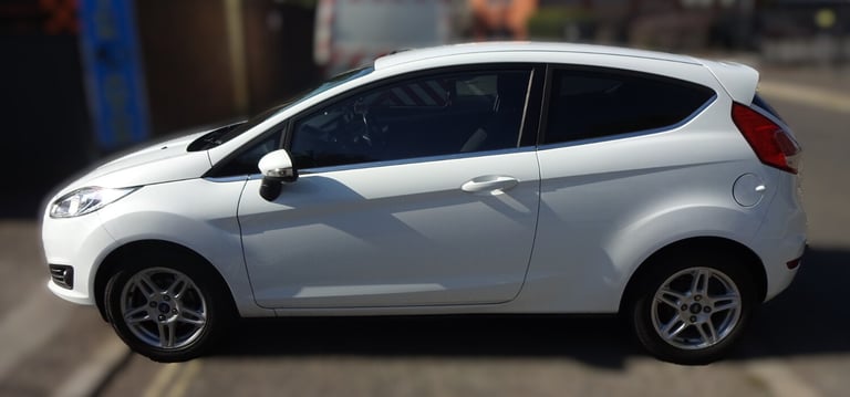 2013 Ford Fiesta 125 82 Zetec 3dr HATCHBACK Petrol Manual