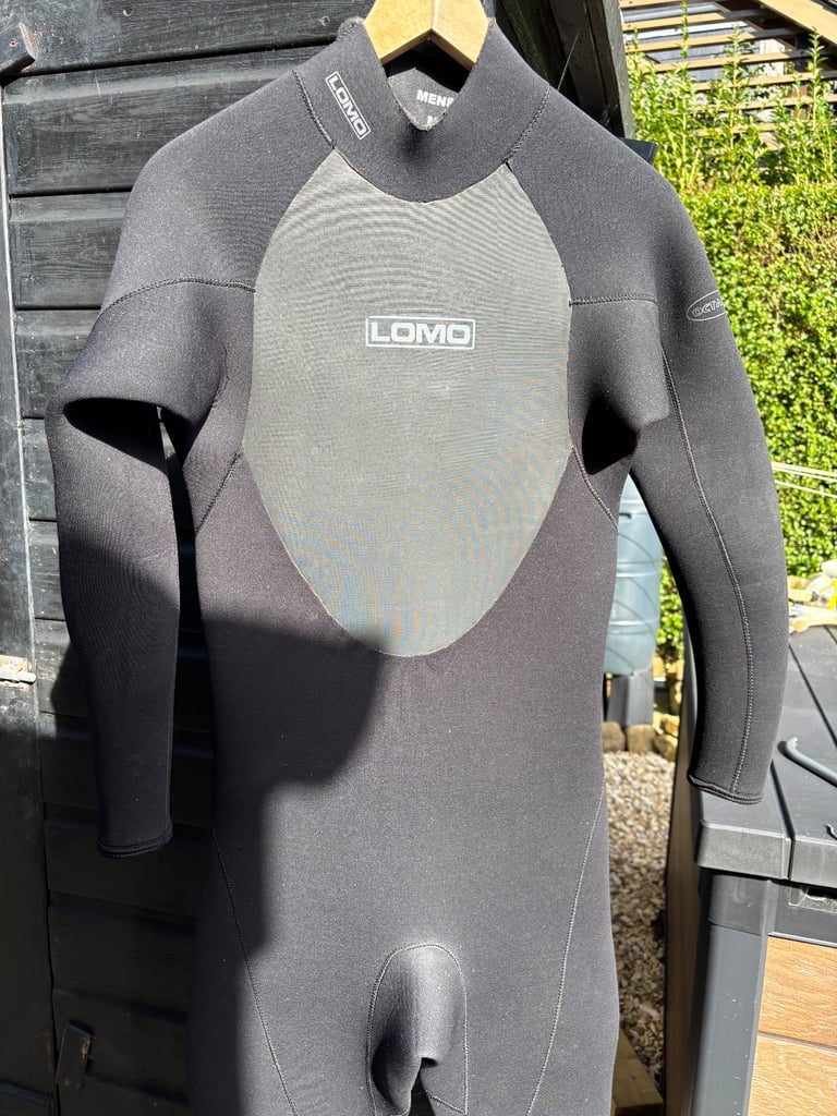 Men’s 5mm Lomo Wetsuit Size M