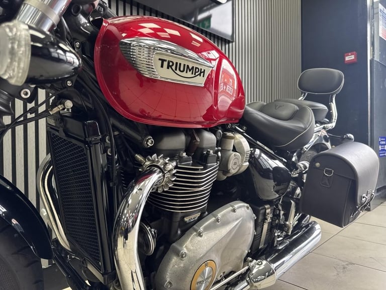 2021 Triumph BONNEVILLE SPEEDMASTER 1200cc bobber cruiser adventure