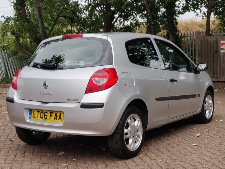RENAULT CLIO 1.2 EXTREME 2006 06 REG MET SILVER 3 DOORS 5 SPEED MANUAL 88K MILES ULEZ FREE EXCELLENT