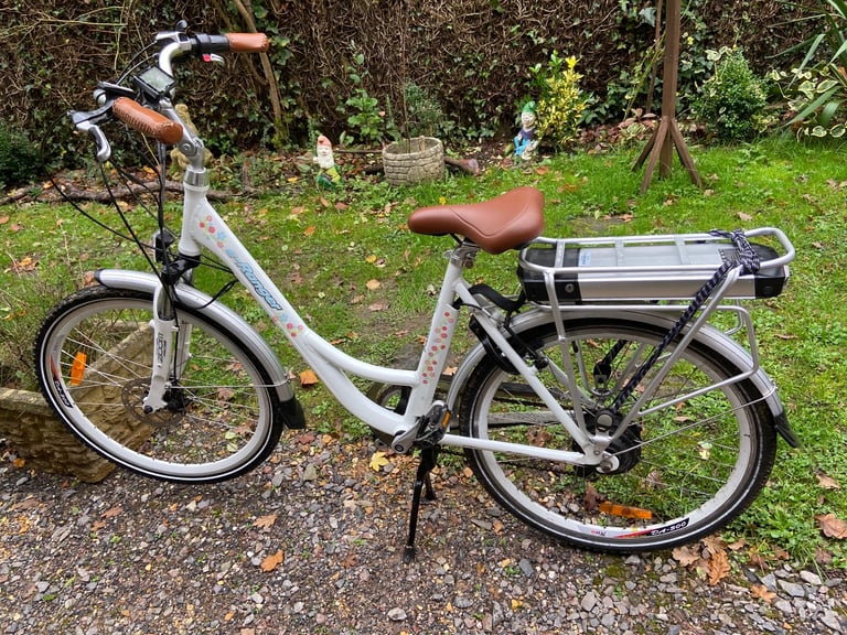 image for E RANGER EBIKE WITH FLAWS BATTERY FAULT 32v SHOULD BE 36v