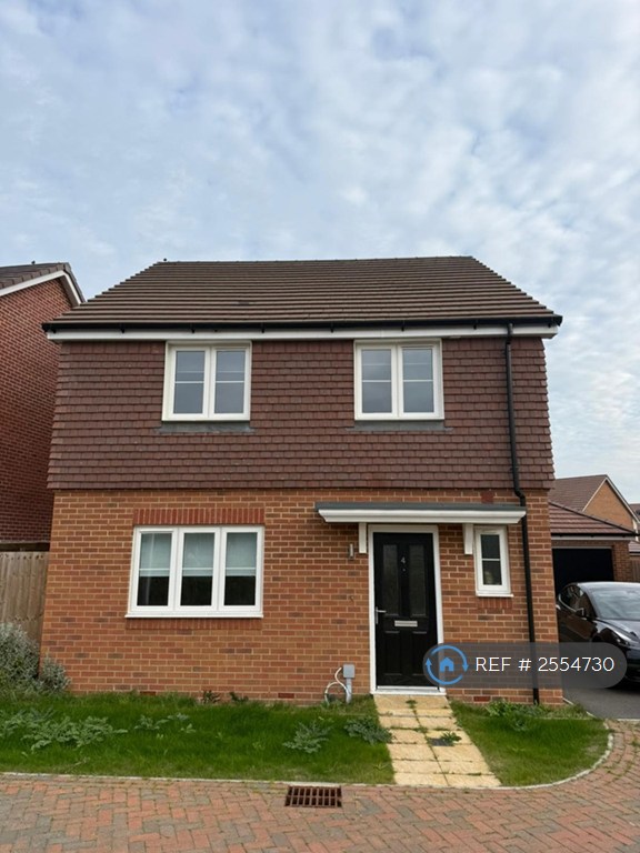 4 bedroom house in Aragon Crescent, Shinfield, Reading, RG2 (4 bed) (#2554730)