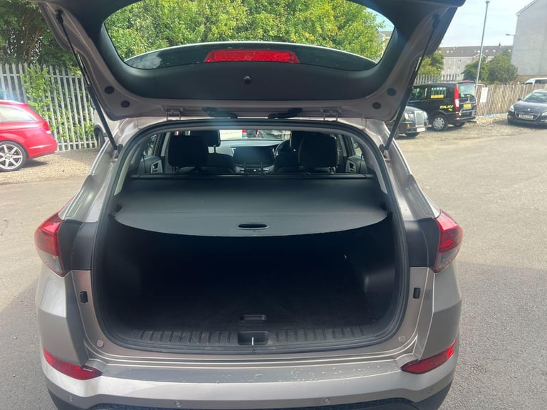 HYUNDAI TUCSON 1.7 CRDi Blue Drive SE 2015