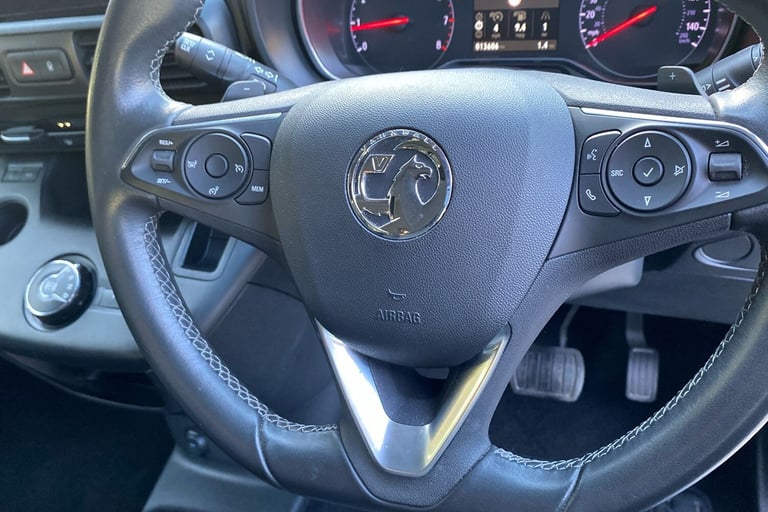  Vauxhall Combo Life 1.2 Turbo Elite MPV 5dr Petrol Auto Euro 6 s/s 130 Ps