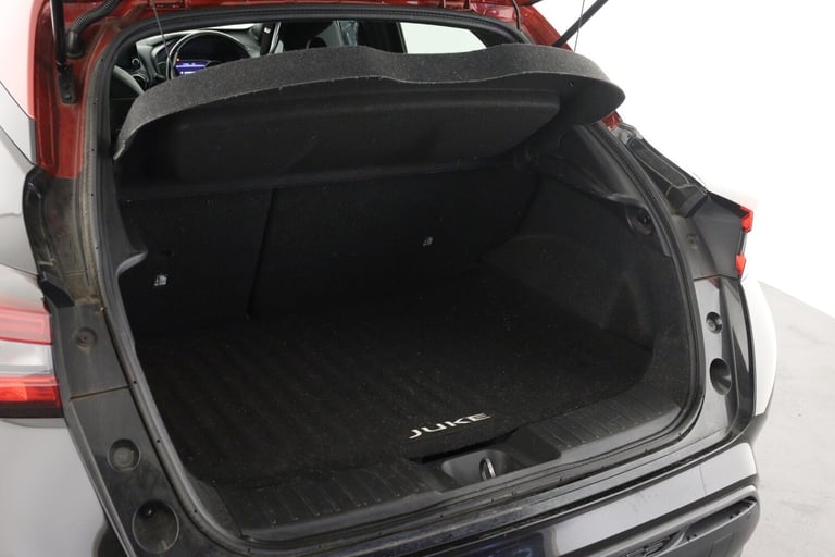 2020 Nissan Juke 1.0 DiG-T Tekna 5dr Hatchback Petrol Manual