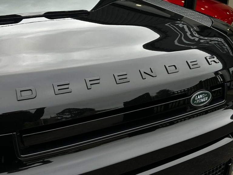2023 Land Rover Defender 3.0 D250 MHEV HSE Hard Top SUV 3dr Diesel Auto 4WD SWB Euro 6 (s/s) (250...