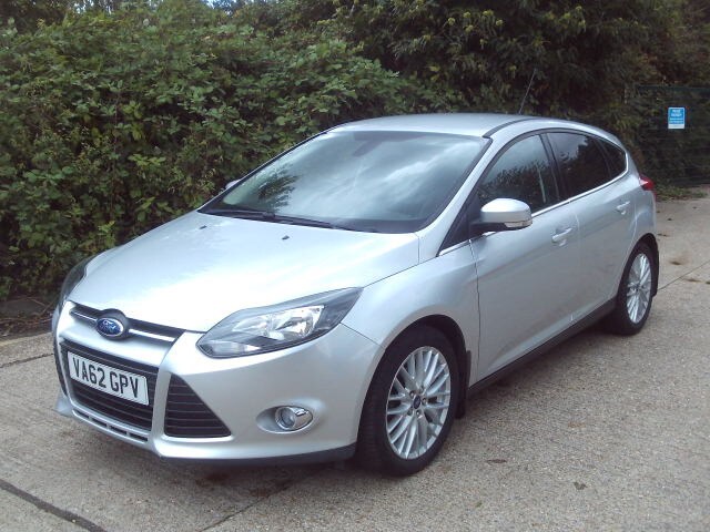 image for 2013 Ford Focus 1.0 125 EcoBoost Zetec 5dr Silver 60k Miles Years MOT Warranty HATCHBACK Petrol M...