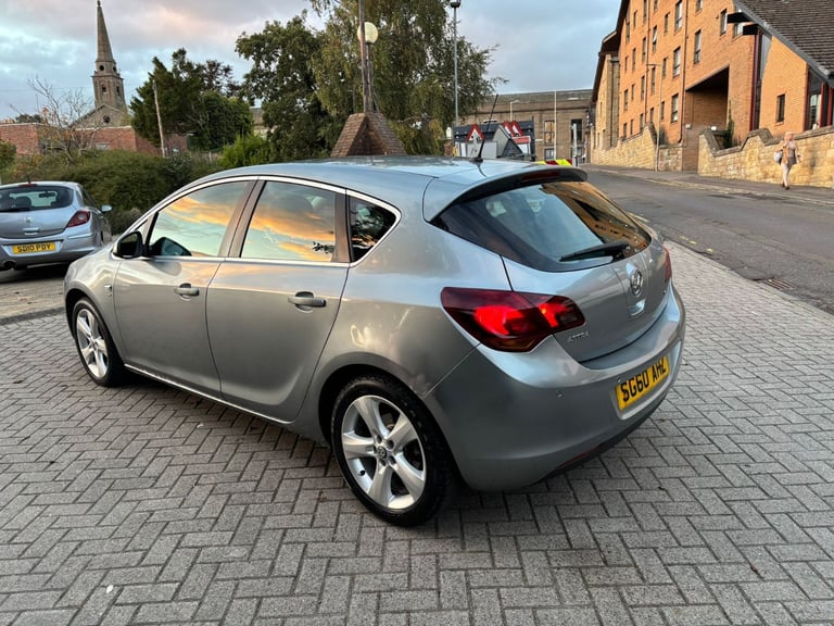 Vauxhall, ASTRA, Hatchback, 2010, automatic, 1598 (cc), 5 doors