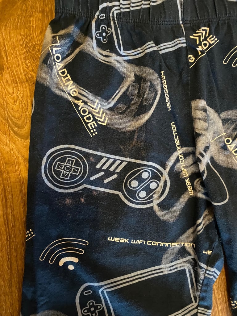 Free Pyjamas 7-8 years