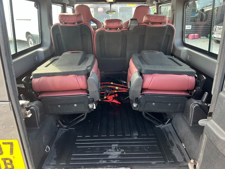 2007 Land Rover Defender XS Station Wagon TDCi ESTATE Diesel Manual