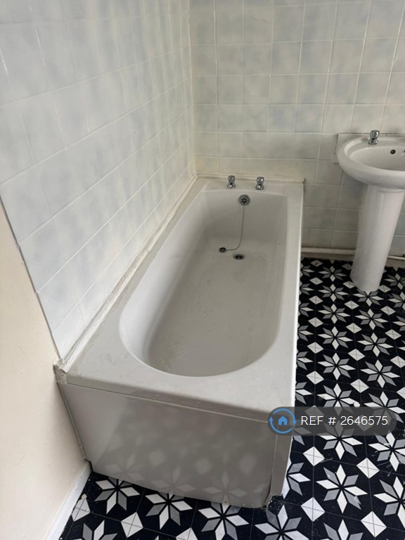 2 bedroom house in Brookdale Street, Neath, SA11 (2 bed) (#2646575)