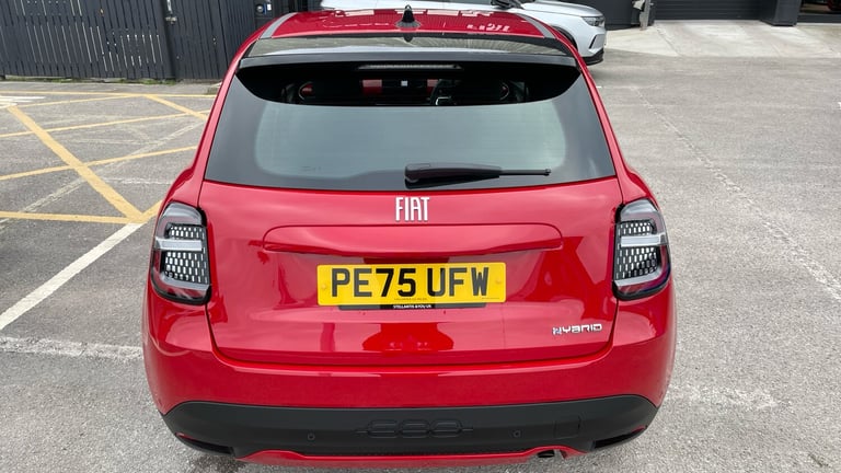 2025 Fiat 600 1.2 MHEV SUV 5dr Petrol Hybrid e-DCT Euro 6 (s/s) (100 ps) SUV Hybrid Automatic