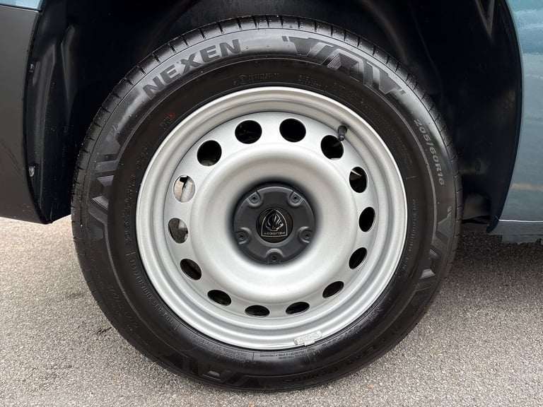 2025 Peugeot Partner 1.5 BlueHDi 100 Professional Van Van Diesel Manual