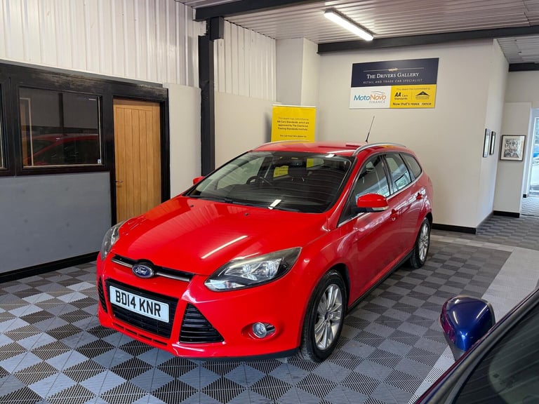 2014 Ford Focus 1.0T EcoBoost Titanium Navigator Euro 5 (s/s) 5dr ESTATE Petrol Manual