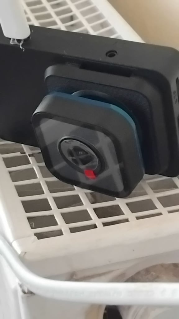 DASH CAM BRAND NEW C/W ACCESSORIES 