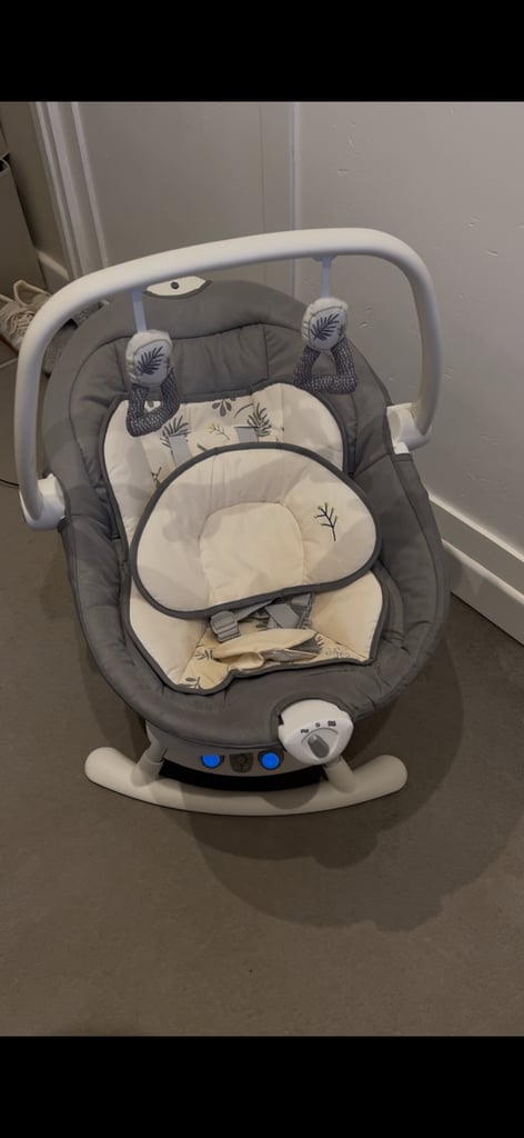 Baby’s electrical swing chair