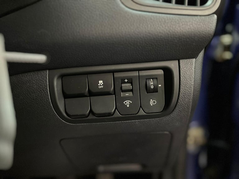 2012 Kia Rio 1.25 2 5dr HATCHBACK PETROL Manual