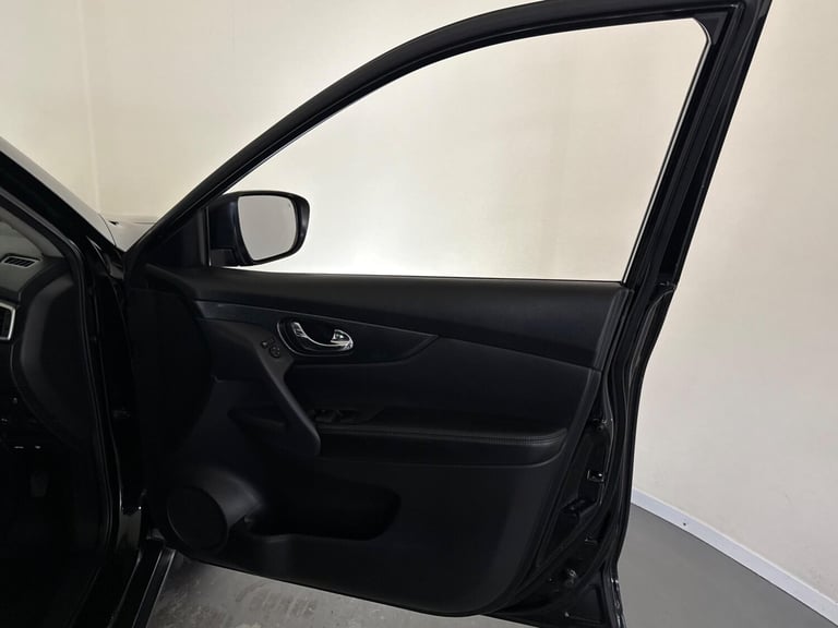 2015 Nissan X-Trail 1.6 dCi n-tec Euro 5 (s/s) 5dr ESTATE Diesel Manual