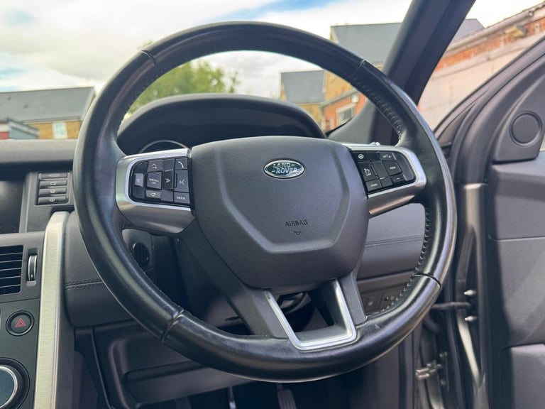 2017 Land Rover Discovery Sport 2.0 TD4 HSE 4WD Euro 6 (s/s) 5dr ESTATE Diesel Manual