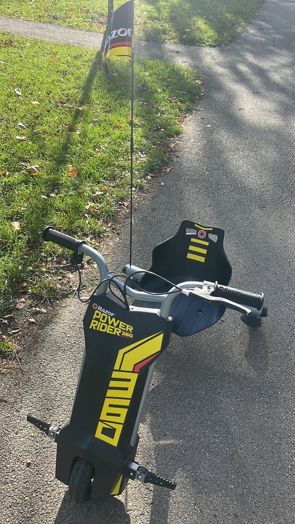 image for Razor 360 power rider 