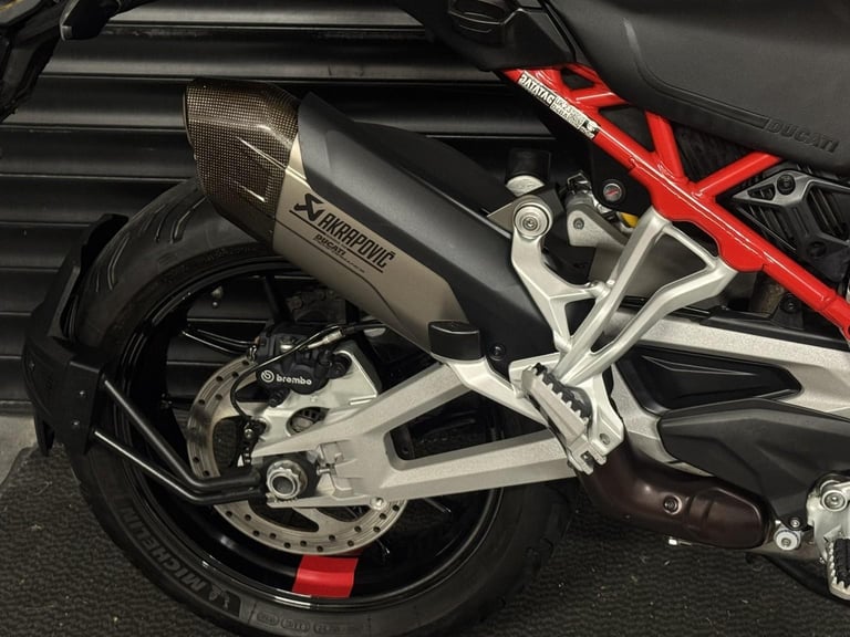 DUCATI MULTISTRADA V4 S Travel Pack Akrapovic