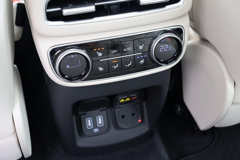 2025 Genesis GV80 2.5T Luxury 5dr Auto AWD [7 Seat] MPV PETROL Automatic