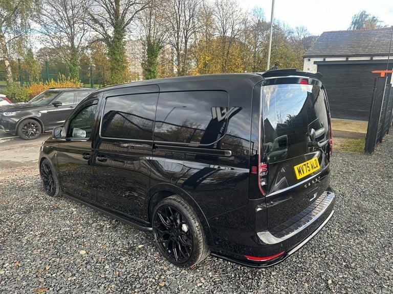 Volkswagen Caddy Maxi Wolfsburg Stealth Edition DSG Commerce Pro Euro 6