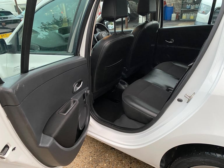 2012 Renault Clio 1.2 Dynamique TomTom Euro 5 5dr HATCHBACK Petrol Manual