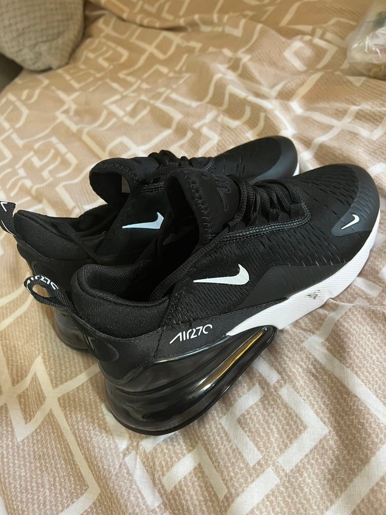 Nike Air Max 270 trainers in black and white size 6 | in Tooting, London |  Gumtree
