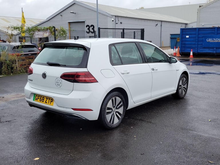  Volkswagen Golf 35.8kWh e-Golf Auto 5dr Electric Automatic