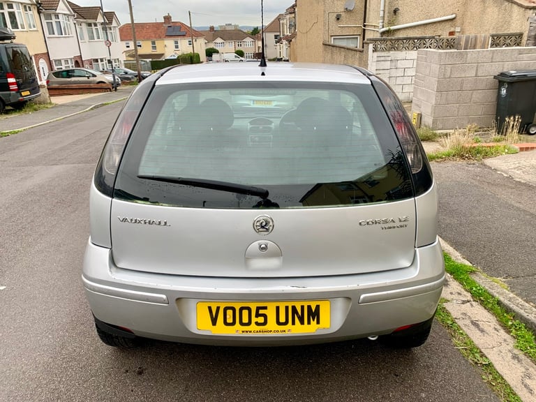 2005 VAUXAHLL CORSA 1.2 95k MOT 2 KEYS HISTORY ULEZ COMPLIANT. DRIVES AND DRIVES VERY WELL.