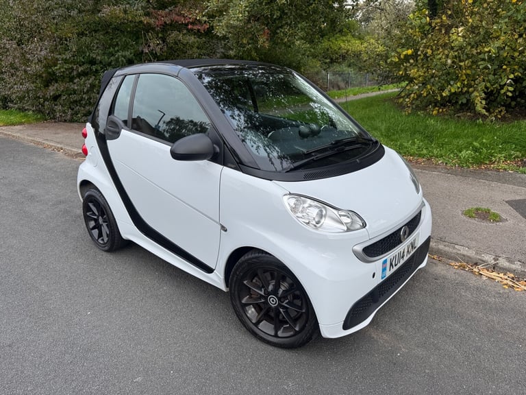 image for 2014 smart fortwo Passion mhd 2dr Softouch Auto [2010] CONVERTIBLE Petrol Automatic