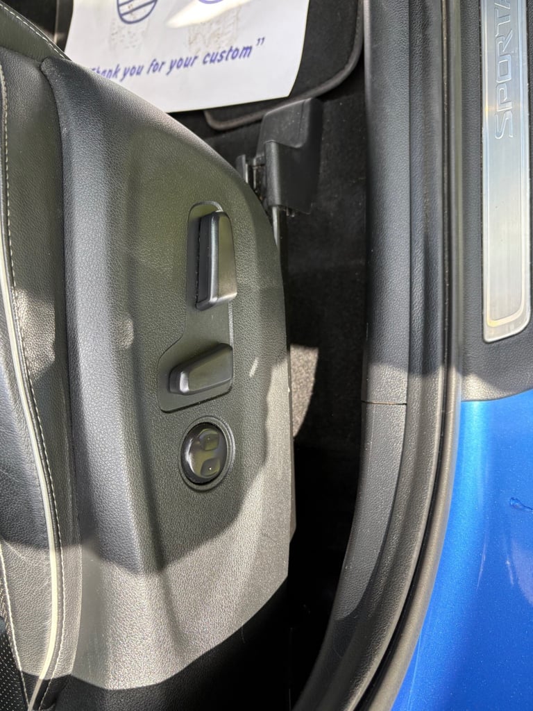 Kia Sportage 2.0 Diesel ISG 4 AWD Auto.Heated leather,reverse camera,pan roof