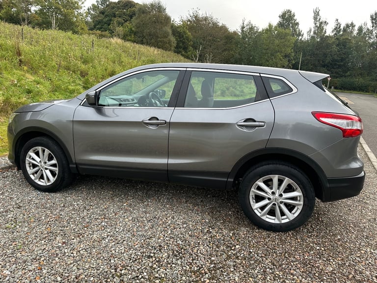 Nissan, QASHQAI, Hatchback, 2015, Manual, 1197 (cc), 5 doors