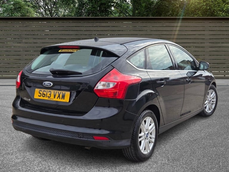 2013 Ford Focus 1.6 Titanium Powershift Euro 5 5dr Hatchback Petrol Automatic