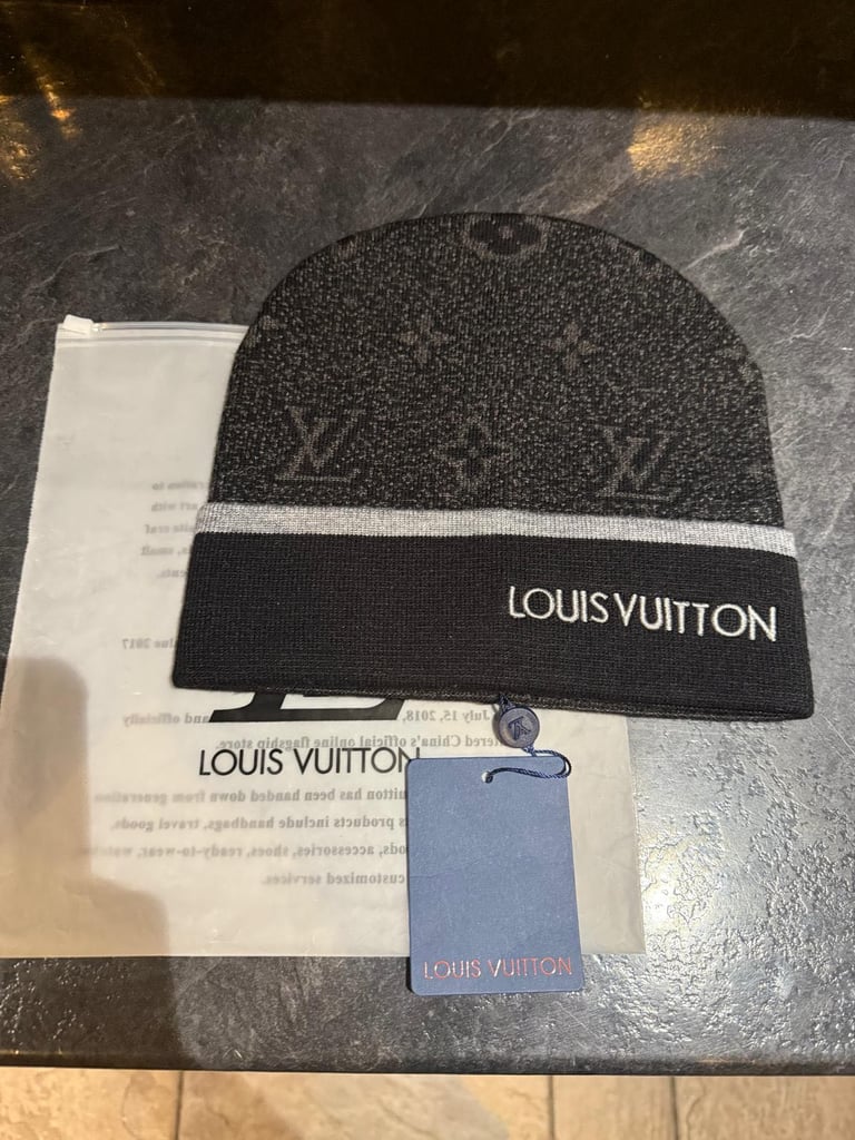 Lv beanie