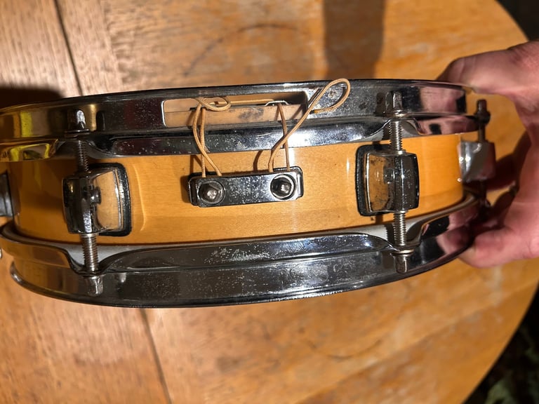 Pearl Piccolo 13x3” Maple snare drum