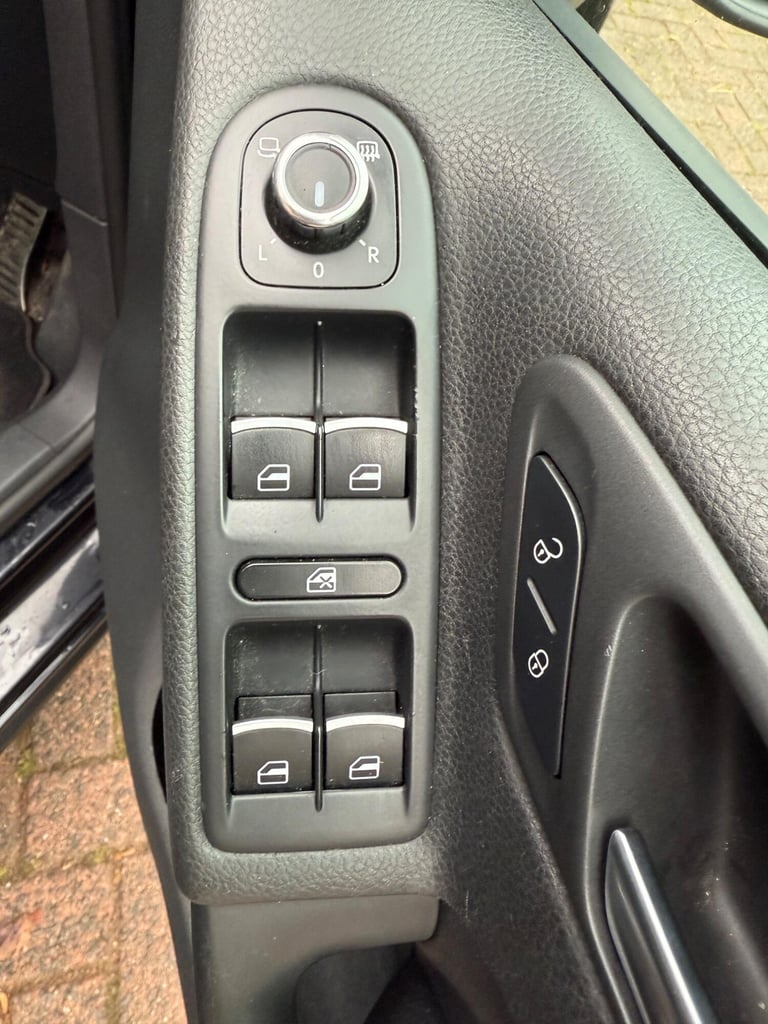 VOLKSWAGEN GOLF 2.0 TDI GTD 2009