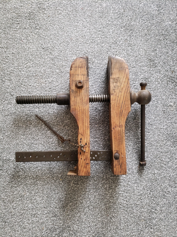 Antique large bench deals vise