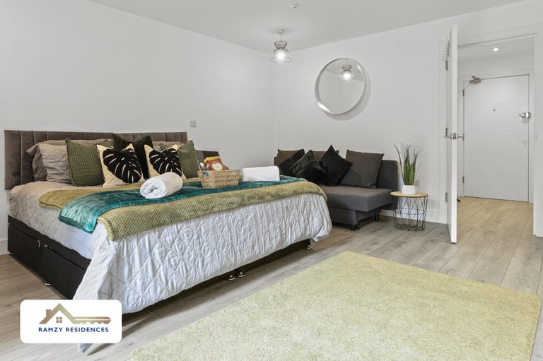 Modern & Spacious Cosy Studio in Hemel Hempstead