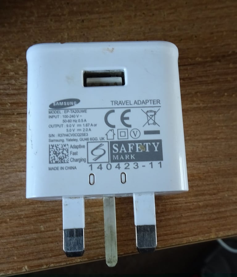 Samsung Adaptive Fast Charging Travel Adapter – EP-TA20UWE – UK Plug