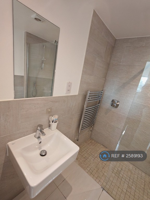 2 bedroom house in Candy Dene, Ebbsfleet Valley, Swanscombe, DA10 (2 bed) (#2589193)
