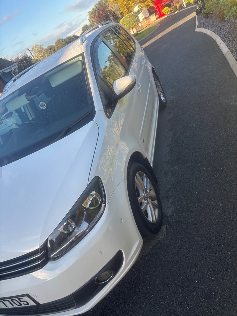 Volkswagen, TOURAN, MPV, 2014, Manual, 1598 (cc), 5 doors