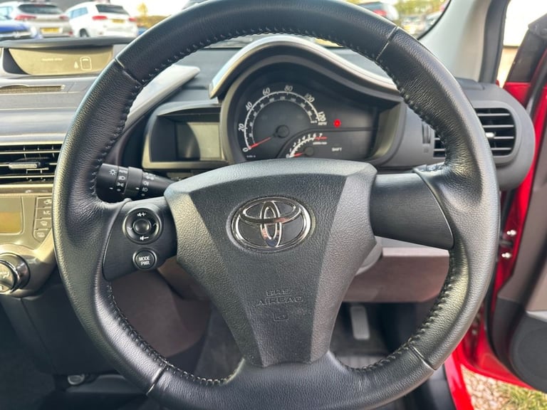 2011 Toyota IQ 1.0 VVT-i 2 3dr HATCHBACK PETROL Manual