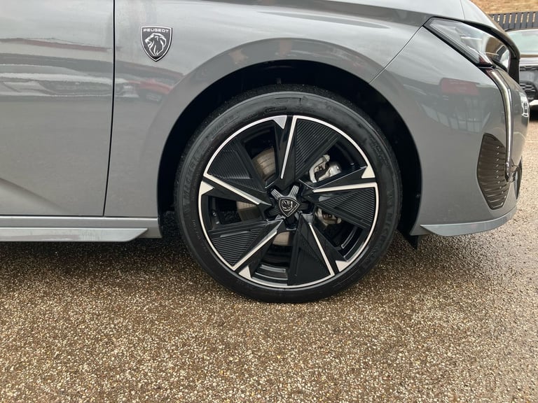 2024 Peugeot 308 115kW GT 54kWh 5dr Auto Hatchback Electric Automatic