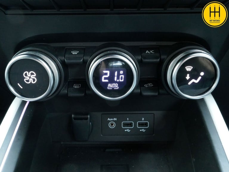 2023 Renault Clio 1.0 TCe Techno Hatchback 5dr Petrol Manual Euro 6 (s/s) (90 ps) Hatchback Petro...