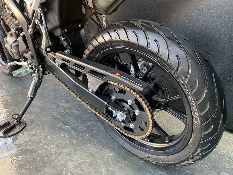 RIEJU MRT 125 cc 2025 VERY LOW MILEAGE HPI CLEAR 125cc SUPERMOTO 339 MILES!!